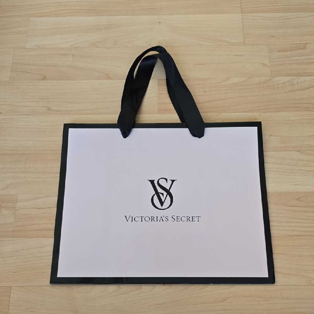 Victoria's Secret Pink and Black Gift Bag Paper Bag  11"×9"×5"